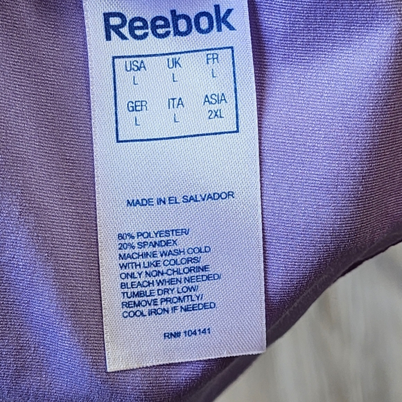 Reebok Women's Athletic Short Sleeve Shirt, Play Dry, V-Neck, Size Large, L - Picture 9 of 10